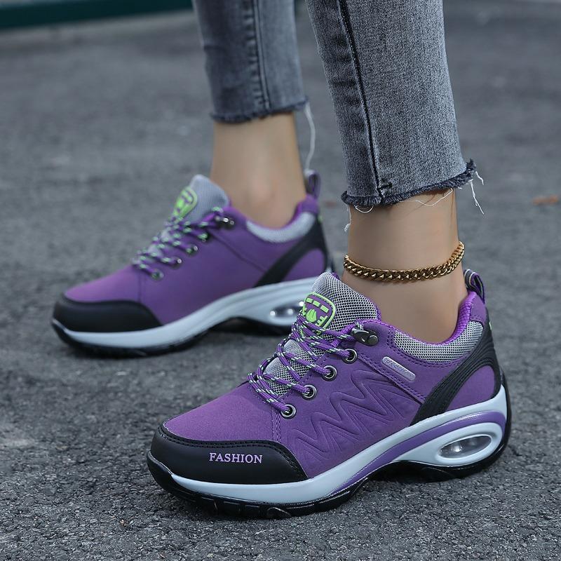 Leather casual sports shoes women's soft sole lightweight medium mother shoes thick sole shows height outdoor travel shoes fashion