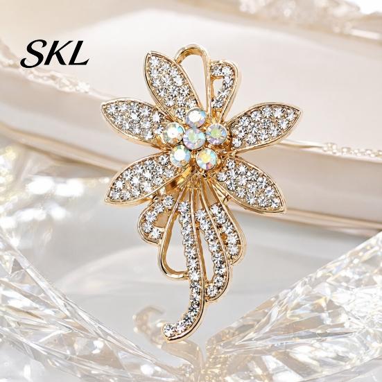 Anti-oxidation Brooch Pin, 3D Flower Design with Sparkling Rhinestones, Lapel Pin Strong Buckle Badge for Coats Shirts Bags Accessories Non-fading