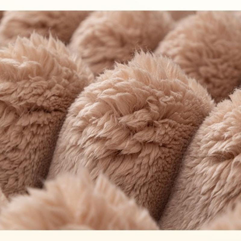 Light Luxury Premium Milk Velvet Winter Sofa Mat Thick and Substantial Plush Cushion Soft and Comfortable Warm Sofa Blanket Home Decorative Throw