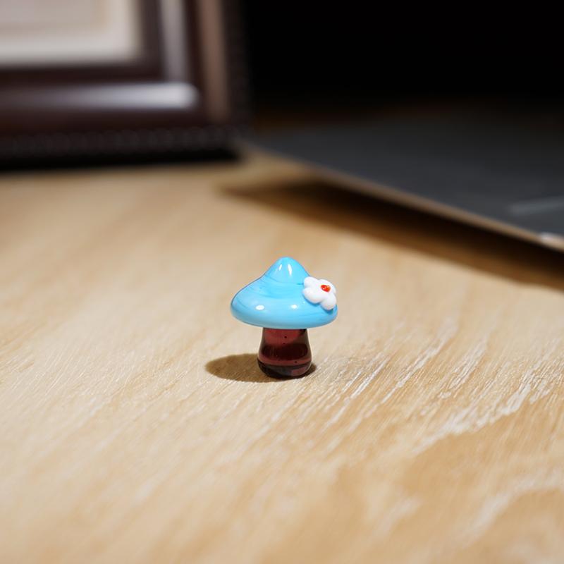 Mushroom Family Handmade Glass Ornaments Cute Mushroom Glaze Figurine Mini Car Decorations Creative Holiday Gifts Wholesales New