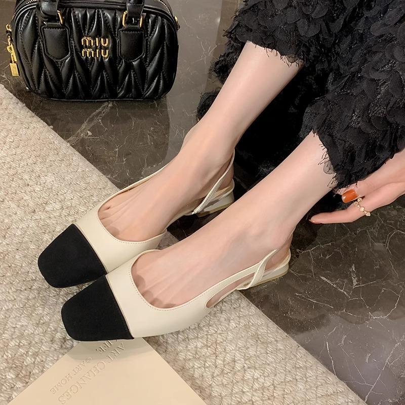 Französische quadratische Zehenpartie hellfarbene Mundpartie farblich passend leere einzelne Schuhe 2025 Frühling und Sommer dicker Absatz bequeme flache Schuhe Ledertasche Kopf Sandalen