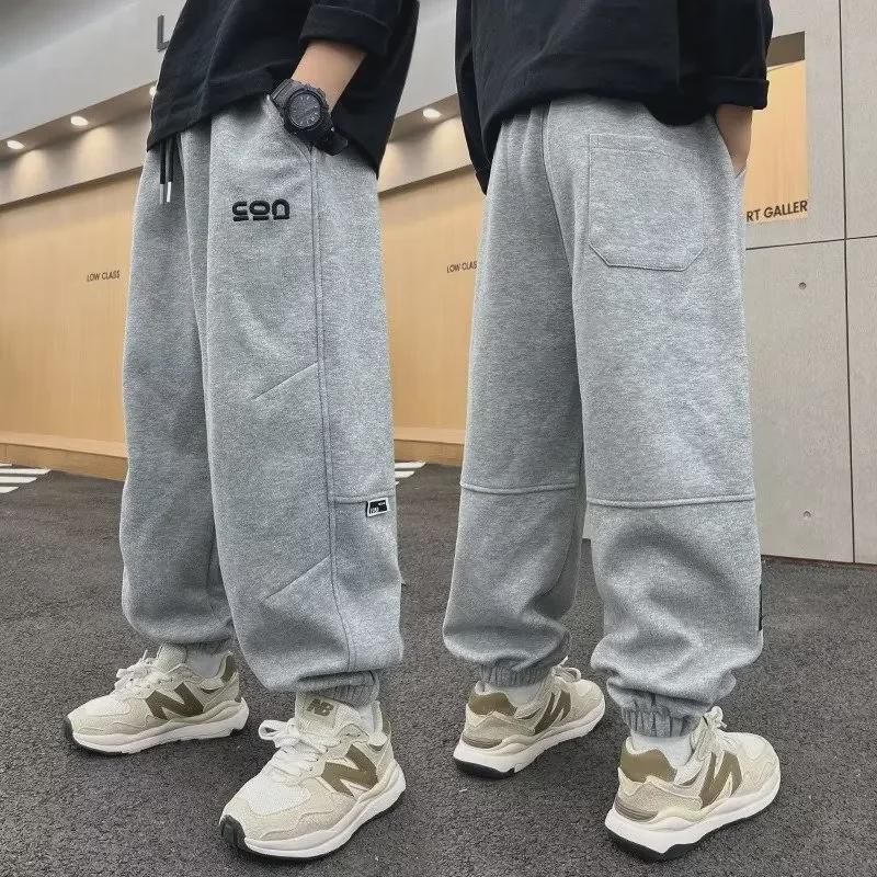 2024 Chlapecké černé trendy tepláky plus sametové pro podzim a zimu