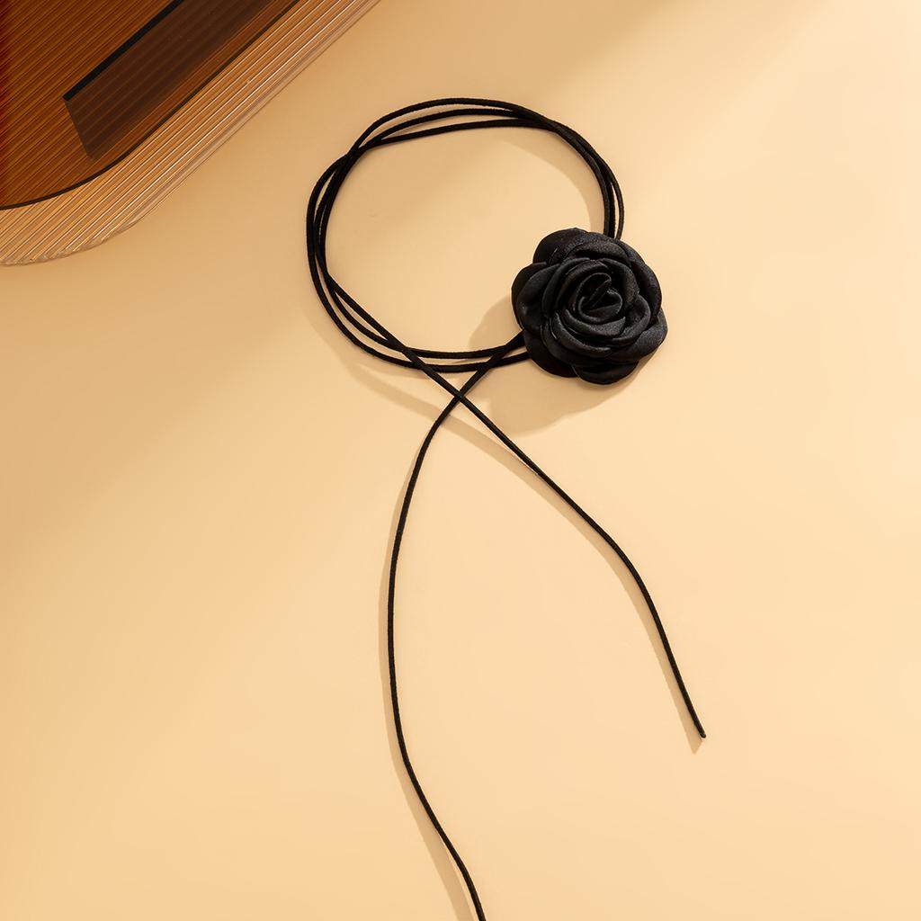 Elegant Big Flower Choker Necklace for Women Trendy Ladies Long Knotted Rope Chain Necklaces 2026 Fashion Jewelry On Neck Collar