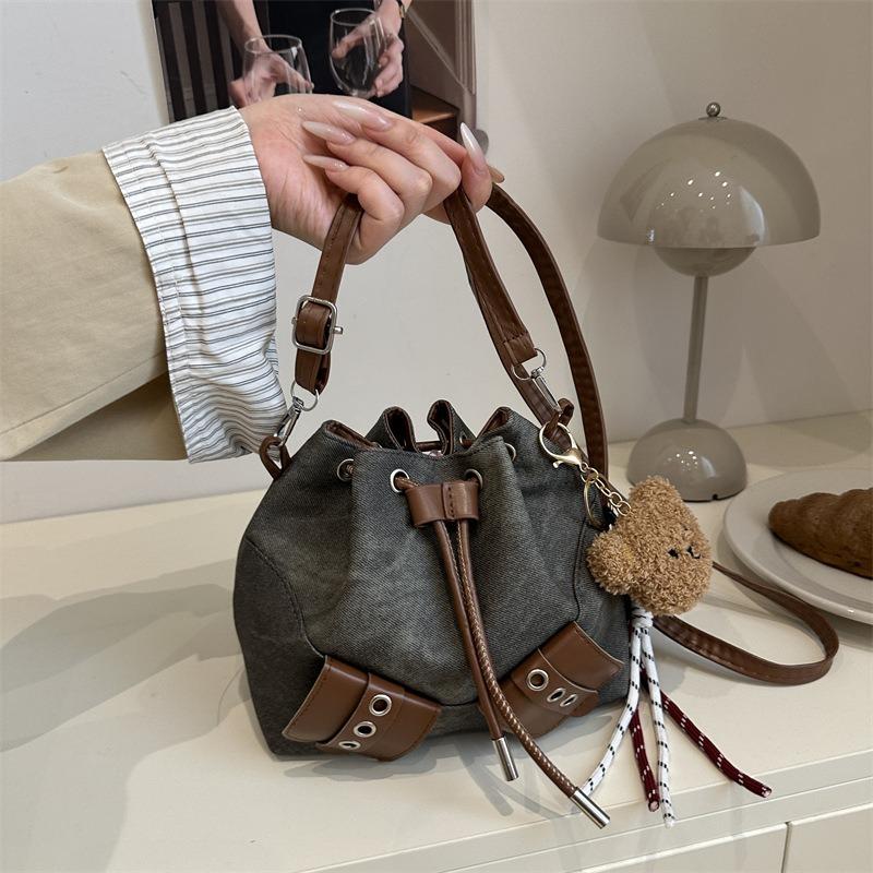 Drawstring Fashion Shoulder Messenger Bag Autumn New Versatile Today Popular Bucket Bag High Sense Women
