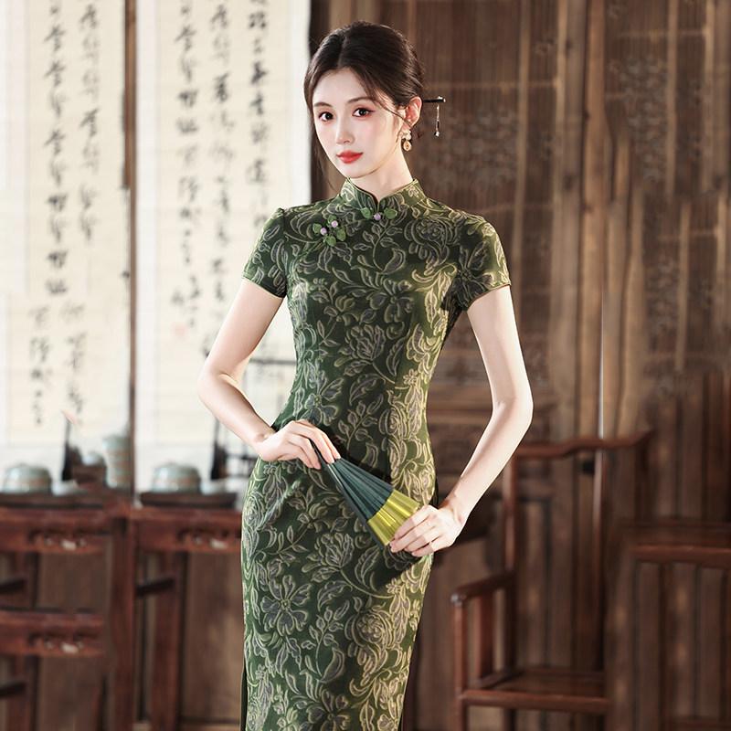 Green national style, new Chinese Suzhou long cheongsam, improved young 1011 new women's high-end sense, daily wear