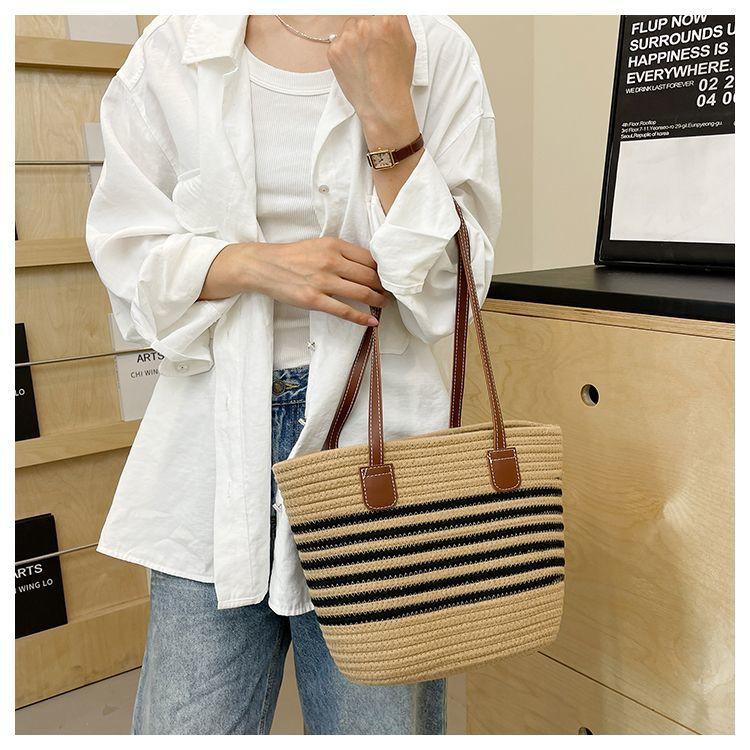 Straw Bag Women's Large-capacity Seaside Vacation Beach Woven Bag New Summer Versatile Tote Bag Portable