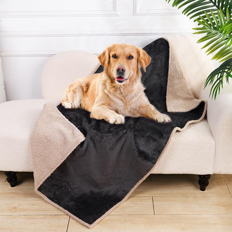 Waterproof Flannel Lambskin Pet Blanket & Thickened Dog Mat