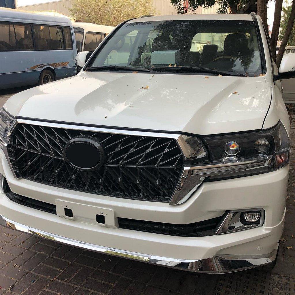 Grid 2016-2021 (TRD) for Toyota Land Cruiser 200