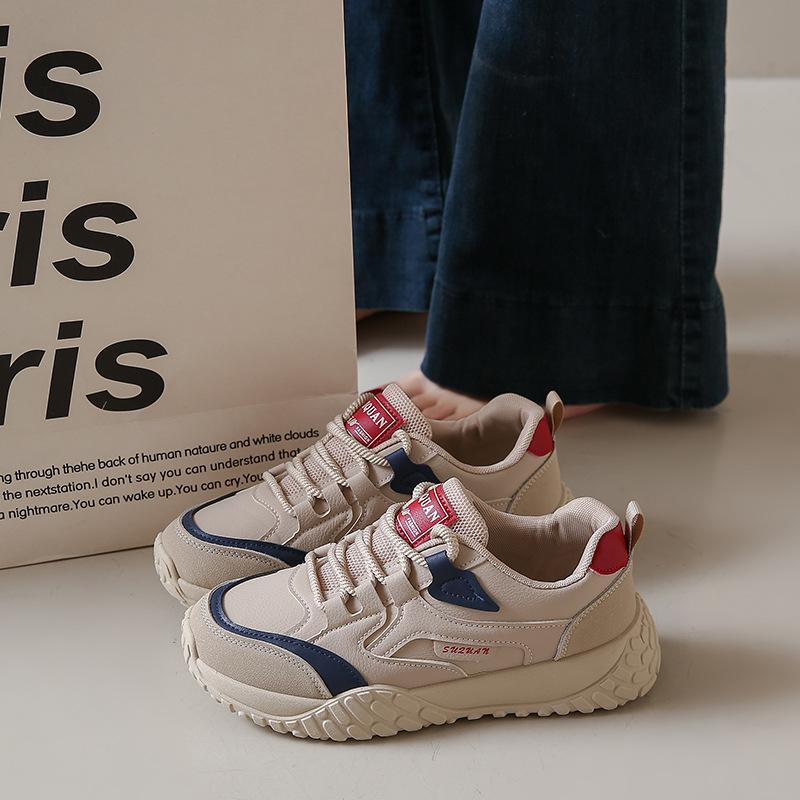 2025 flat shoes women's autumn new Korean version ins female student leisure sports versatile board shoes street shot K5203