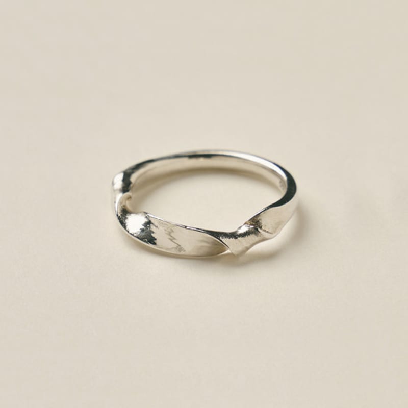 

liersi May Ribbon Ring Silver(pure)