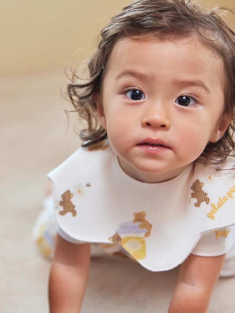 Gelato Pique Baby Honey Bear Print Bib PBGG254466 OWHT F