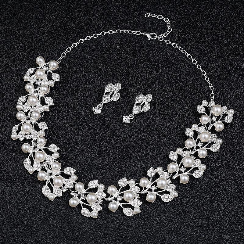 Personalized Pearl Necklace Earrings Set Women'S Temperament Alloy Electroplated Bridal Dress Accessories