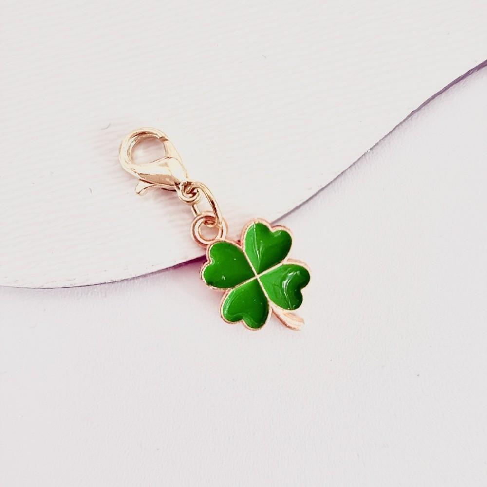 Ornaments Lucky Clover Keychain Good Luck Four Leaf Clover Pendant Bag Hanging  Backpack Accessory