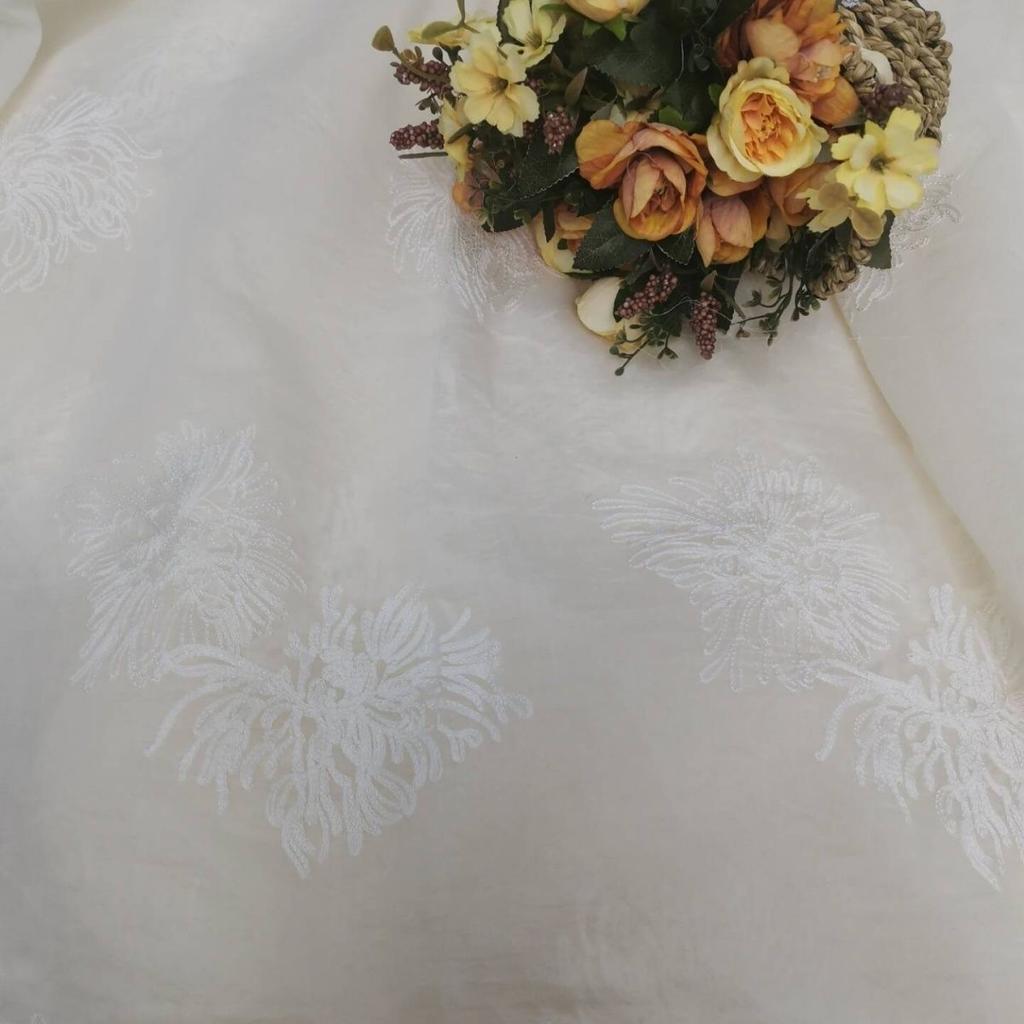 Breathable and Soft Embroidered Fabric Suitable for Wedding Dresses Evening Gowns and Diy Handcrafted Clothing Fabrics