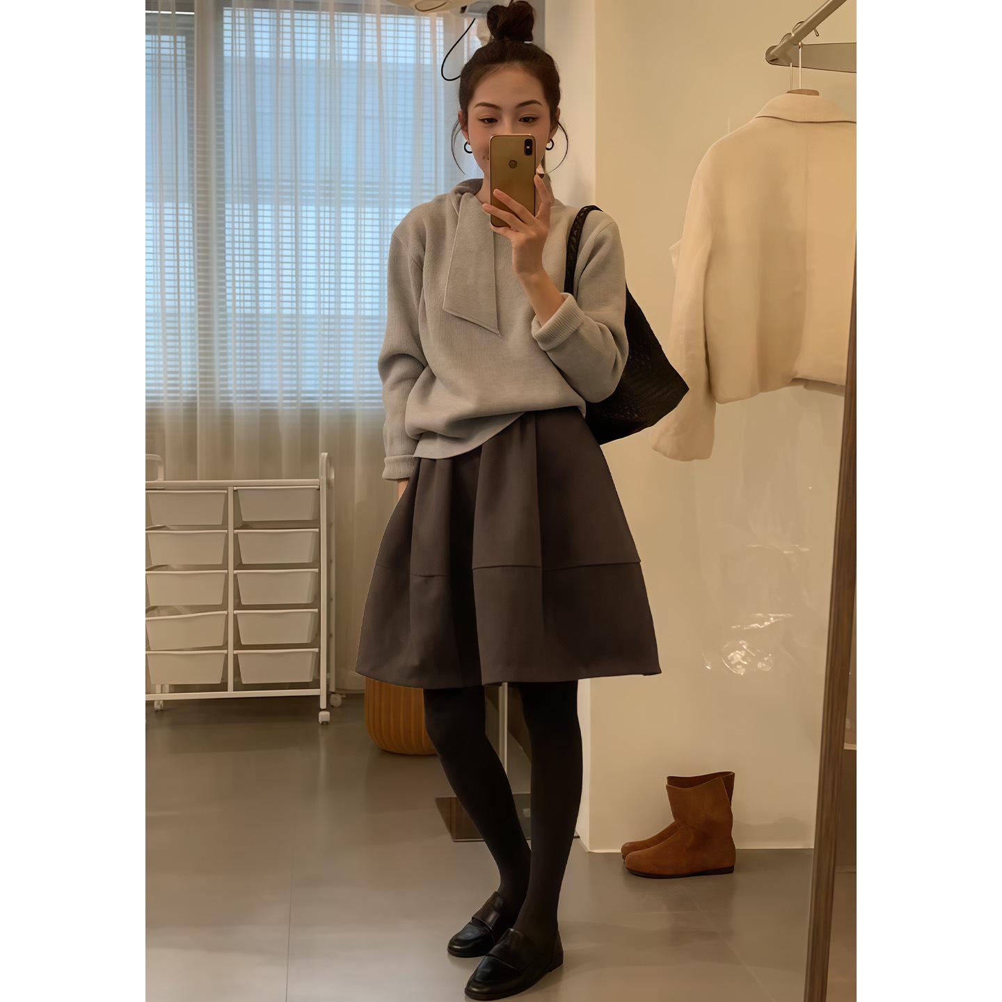 

Women s Dark Grey Woolen A-line Petite Skirt - High Waist Slimming Mid-Length Umbrella Skirt for Fall/Winter 2025 XL
