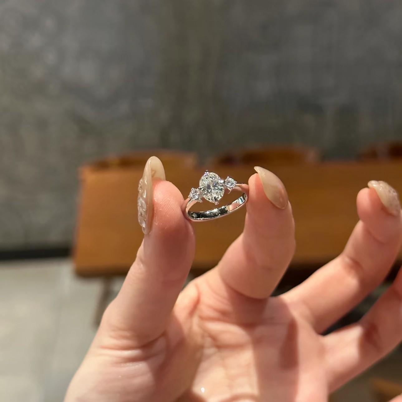 

Women s Medieval Style Oval Diamond Pigeon Egg Ring - Adjustable in New French Floating Design