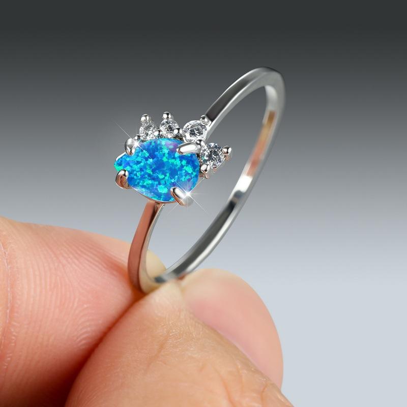 Platinum four-claw water drop blue edge white diamond ring female simple personality ring no. 6