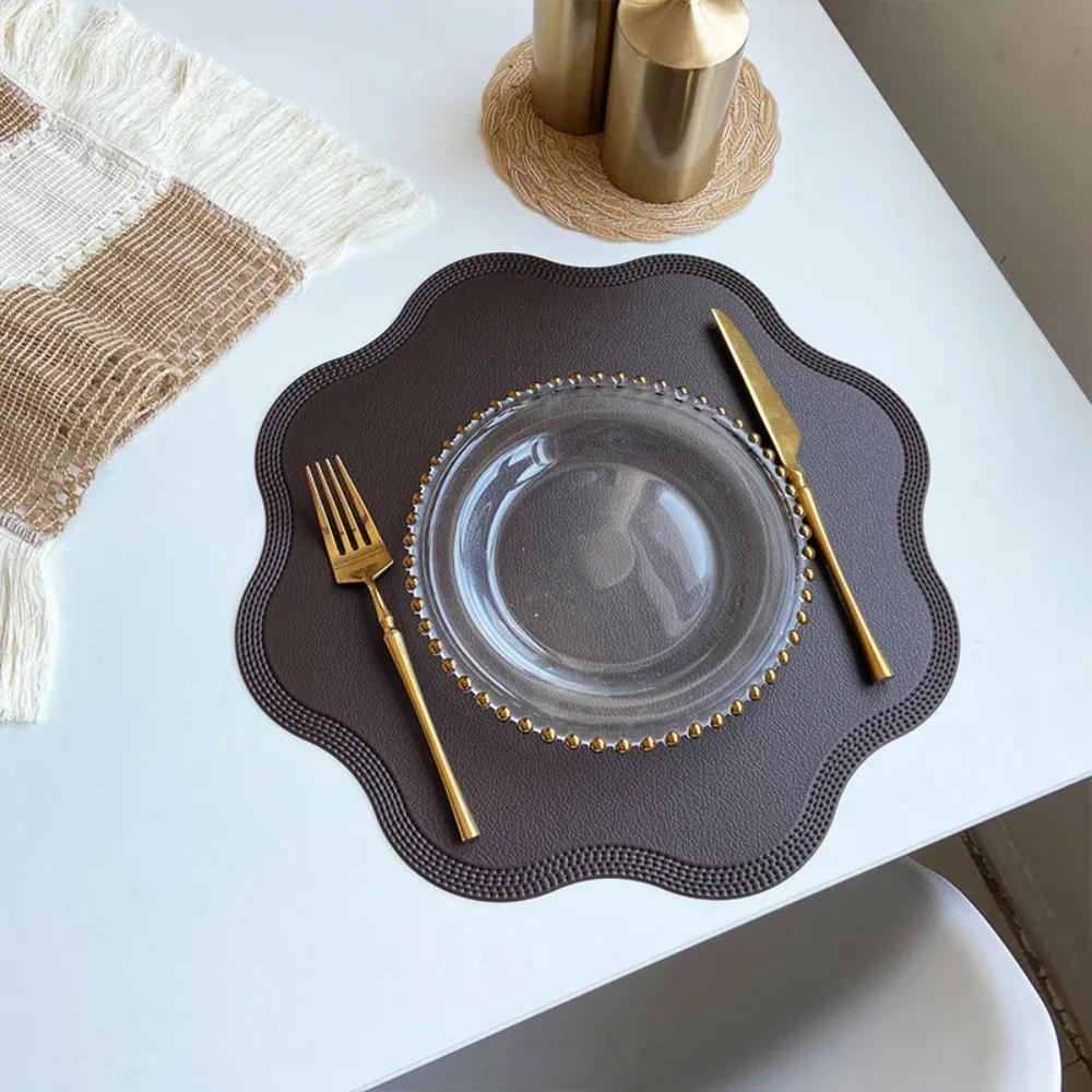 Flower Shaped Leather Placemats Heat-Resistant Washable Kitchen Tableware Pad Non-Slip Oil-Proof Place Mats Bars Coffee Shops