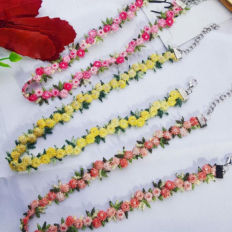 Pfirsichrosa Spitze Bestickte Florale Choker-Halskette für Damen - Frühling/Sommer Kollektion