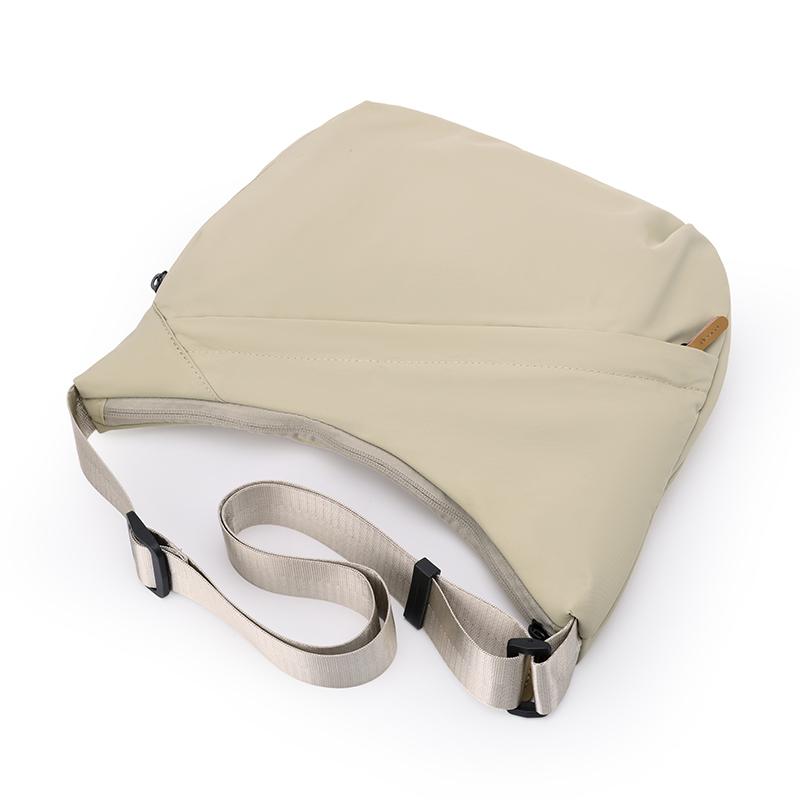 Women's Bag Large Capacity Crossbody Bag Nylon Lightweight Shoulder Bag