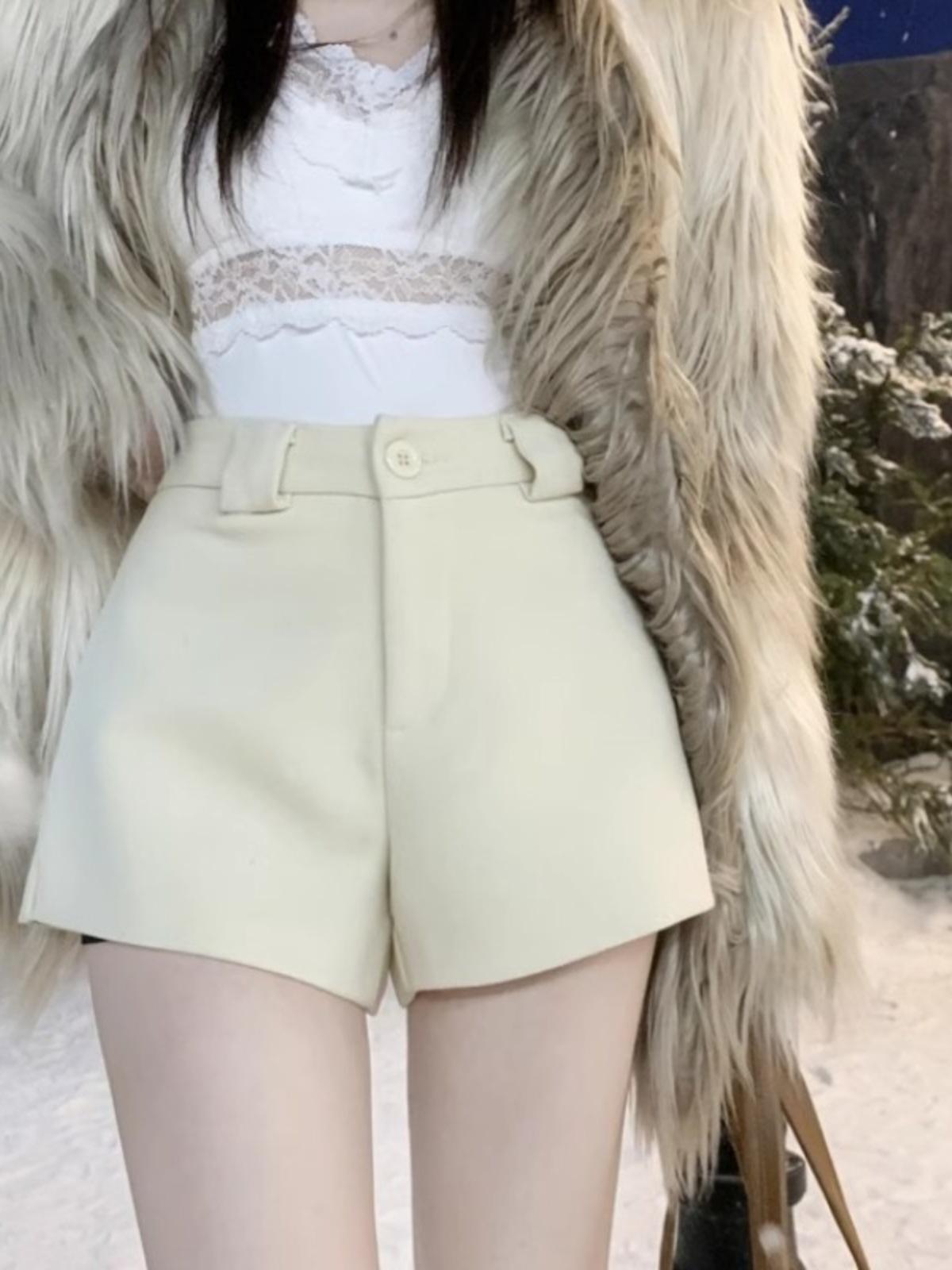 Women s Retro Woolen High-Waist A-line Shorts - Slimming Fall/Winter 2025 Collection Small