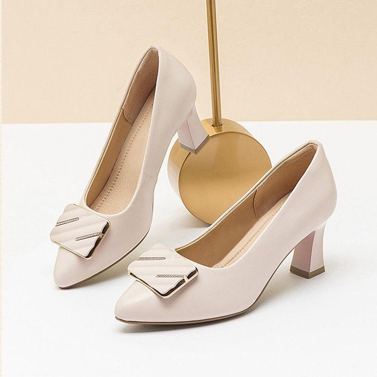 Coarse Order Shoes for Women Versatile In Spring and Autumn Pointed Toe Mid Heeled Work Shoes