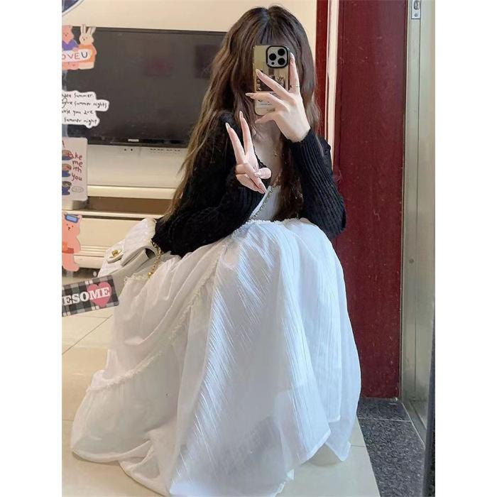 Summer dress with a complete set of gentle wind waist and thin white suspender dress women's seaside vacation medium and long dress