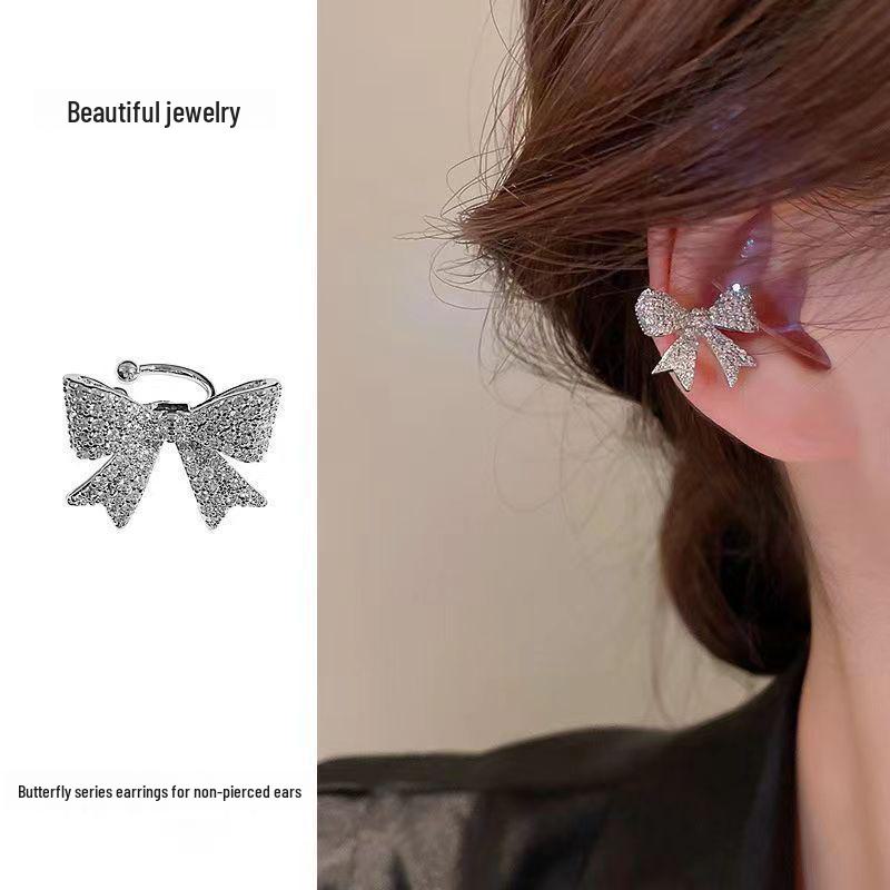 Koreańskie Klipsy na Uszy dla Nieprzekłutych Uszu – Modny Chwost i Perłowy Motylkowy Design dla Kobiet