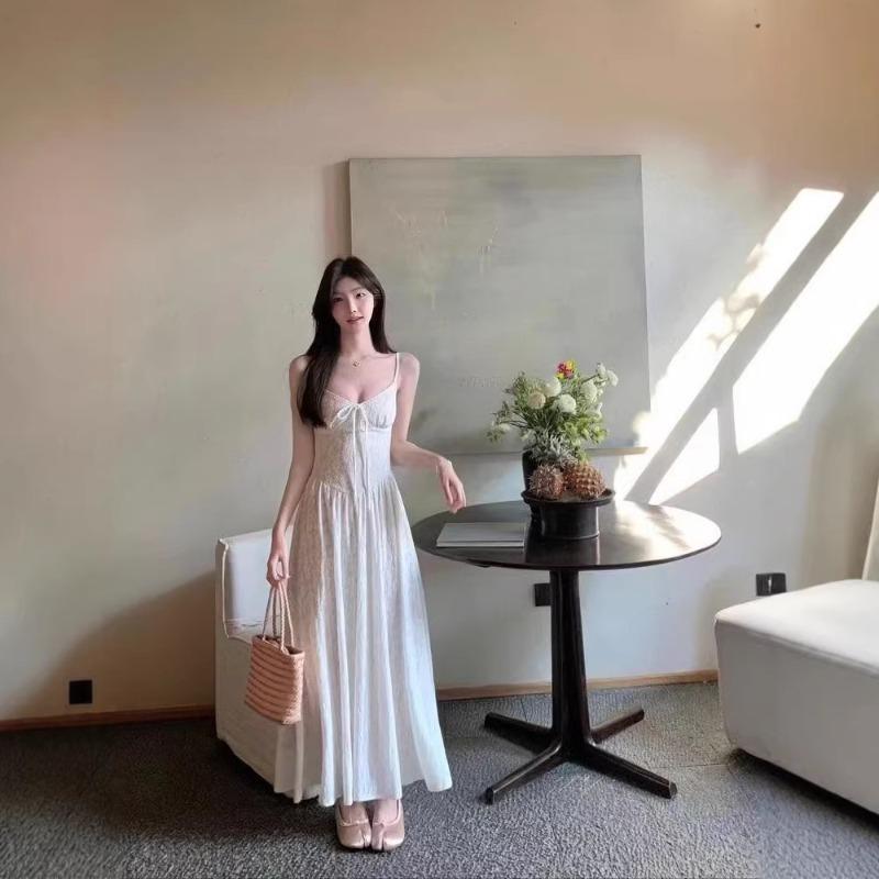 Coffee break French white floral suspender dress women's summer new temperament waist seaside vacation long skirt
