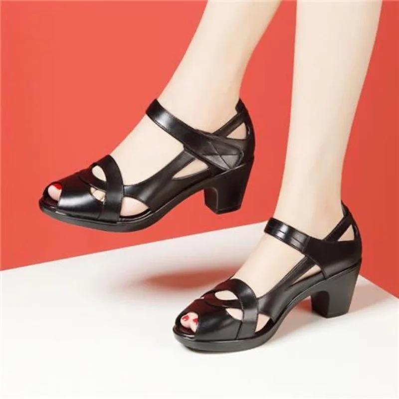 Women's Sandals 2025 Summer New Retro Fish Mouth Hollow Breathable Sandals Thick Heel Soft Bottom Roman High Heel Sandals