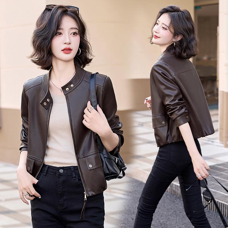 

Женская приталенная куртка из ПУ кожи на осень/зиму 2024, в корейском стиле, модная короткая куртка со стойкой XXL (62.5-67.5 kg) кофейный