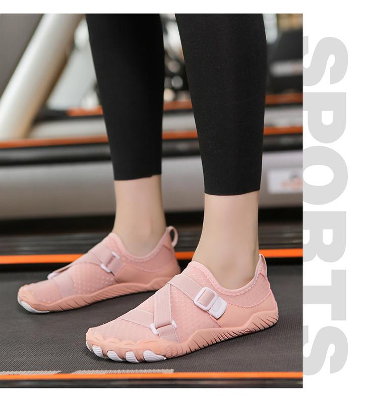 Outdoor Water Shoes Quick Drying Beach Shoes for Men and Women Lightweight Non Slip Aqua Socks for Swimming and Hiking