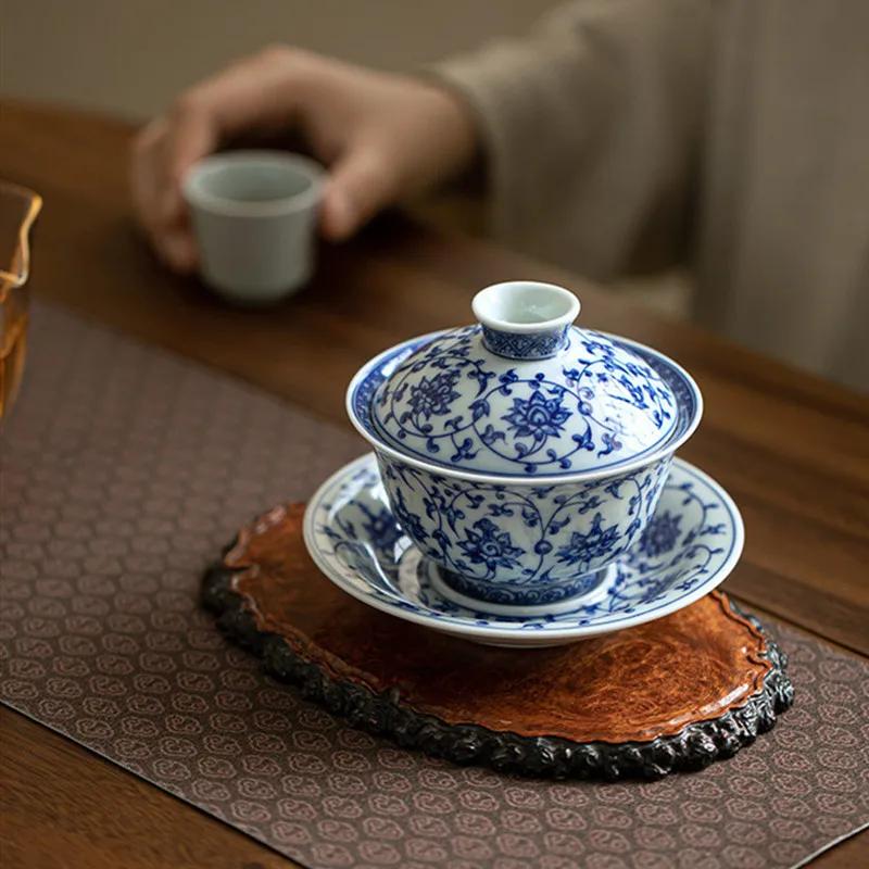 Retro Blue and White Porcelain Gaiwan Teacup Chinese Handmade Flower Pattern Tea Tureen Portable Ceramic Tea Bowl Teaware 160ml