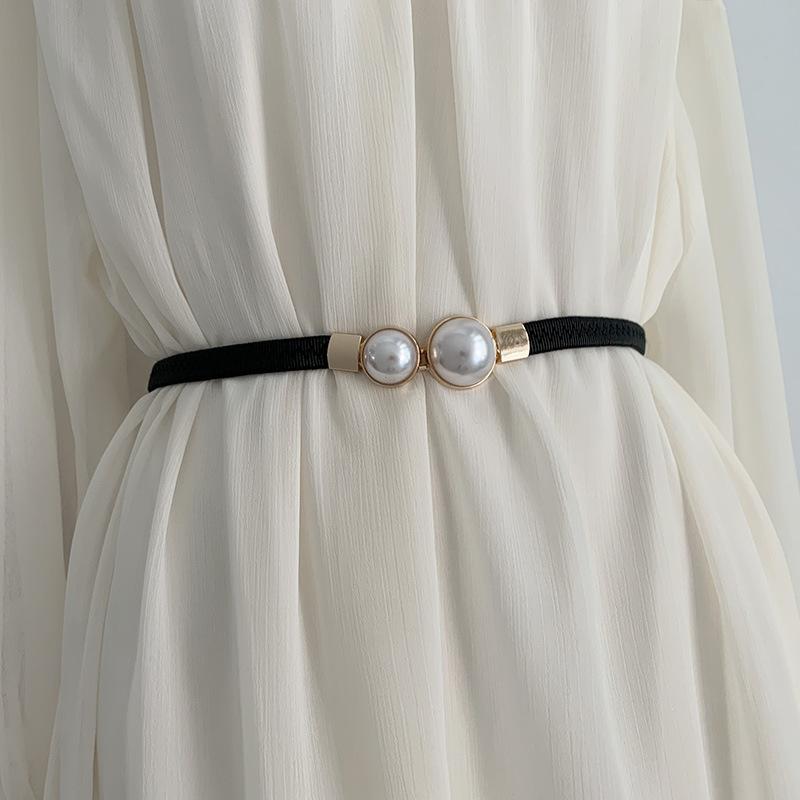 

Шикарный женский регулируемый пояс на талию черного, кофейного и бежевого цвета с акцентной жемчужиной 60 чёрный