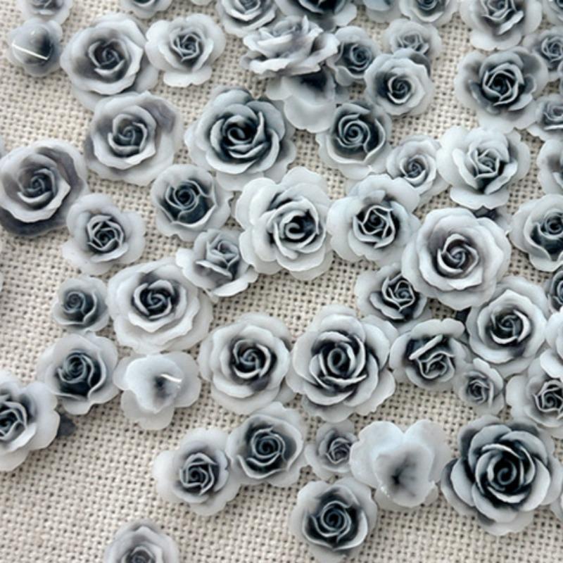 50 pezzi 3D Mix Dimensioni Bellissimi Fiori di Rosa in Fiore Resina Adesivo Nail Art Strass Decorazioni Manicure Unghie Charms