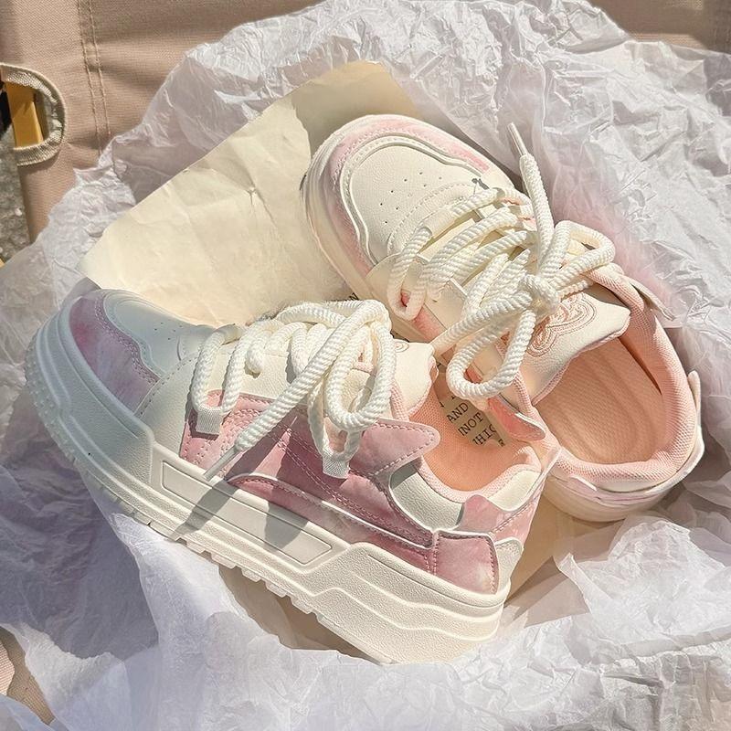 Thick-soled White Sneakers for Women, New Spring/Autumn 2025, Versatile Student Soft-soled Board Shoes, Casual Sneaker Shoes