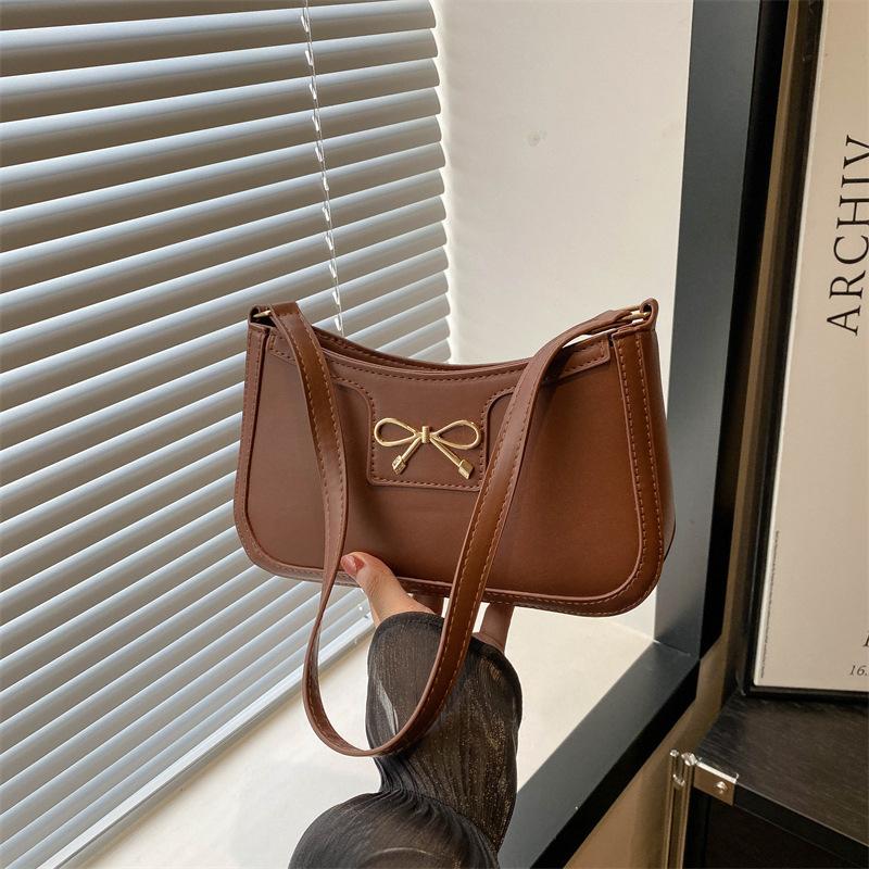 Vibrant Handbag with Golden-Tone Buckle - Stylish, Versatile Handbag for Summer, Commuting & Everyday Use, Commuting Bag