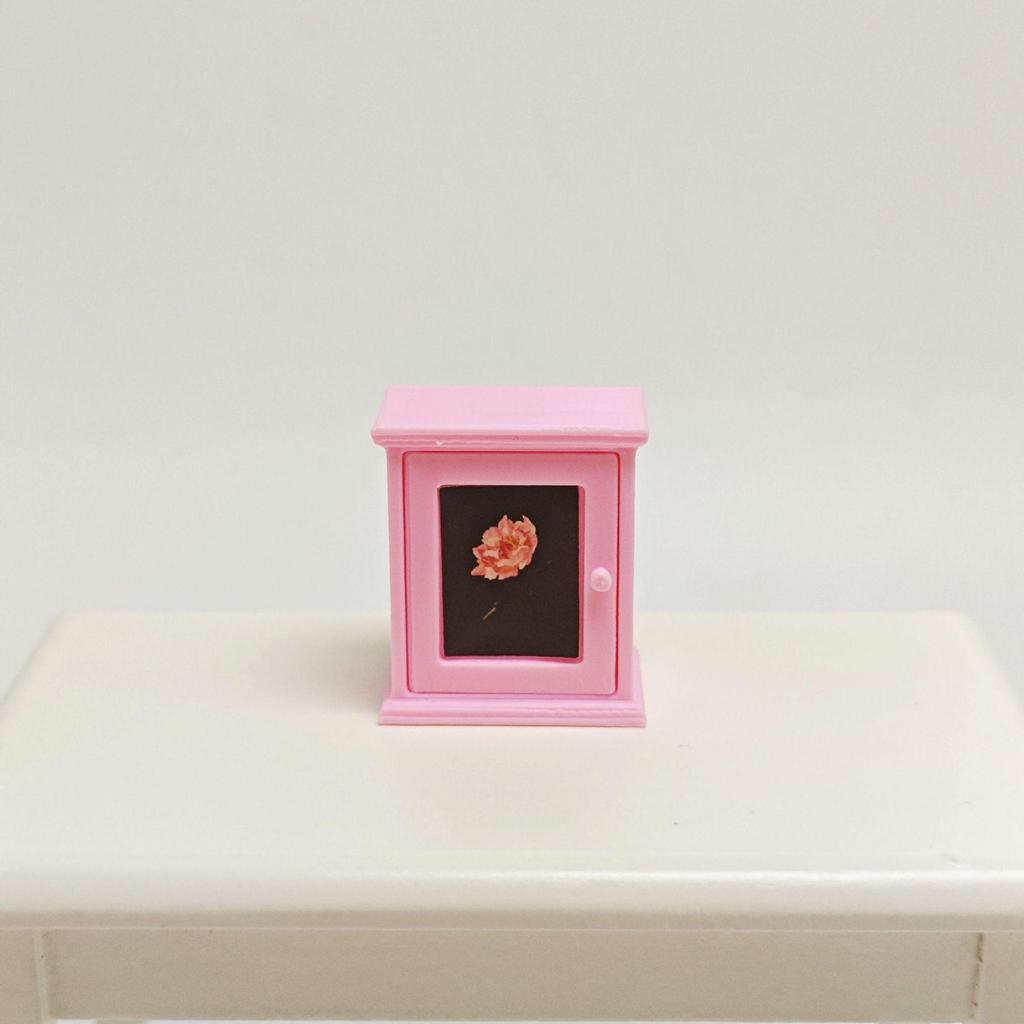 1/12 Scale Dollhouse Miniature Wall Cabinet with Food Toys and Ornaments