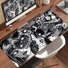 Schwarz-Weiß-Mauspad XXL HD Anime-Mädchen Schreibtischunterlage Erweiterte Gaming-PC-Tastaturmatten Große Gamer-Collage Horror-Anime-Mauspad