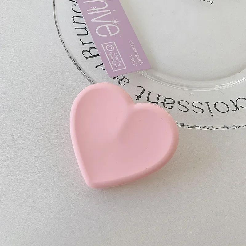 Ins Style Heart Silicone Phone Grip Bracket – Universal Holder for iPhone & Android Smartphones