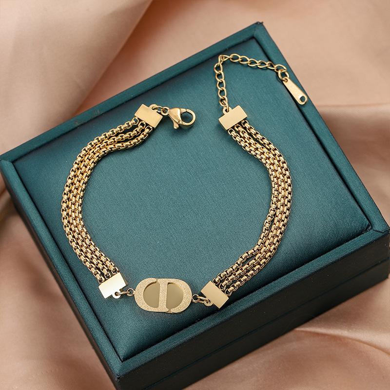 

Элегантный женский браслет из титановой стали - Стильный, Высококлассный дизайн, Легкая роскошь, Универсальный модный аксессуар