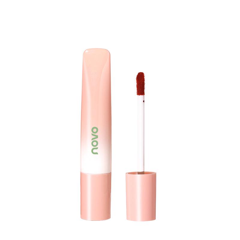 Novo Soft Powder Mist Marshmallow Lip Cream: Light, smooth texture with subtle color payoff, enhances skin brightness, and perfect for students.
