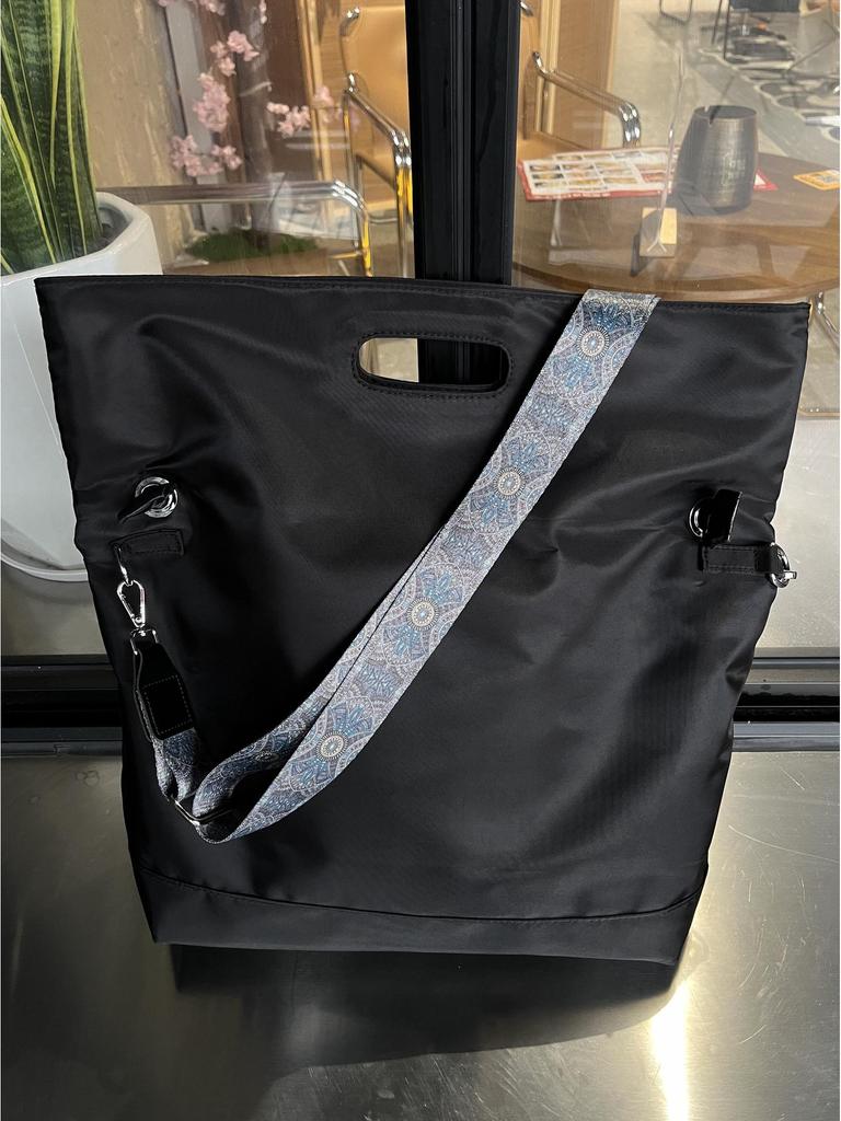 Men's Black High-End Large Capacity Tote & Crossbody Sports Bag