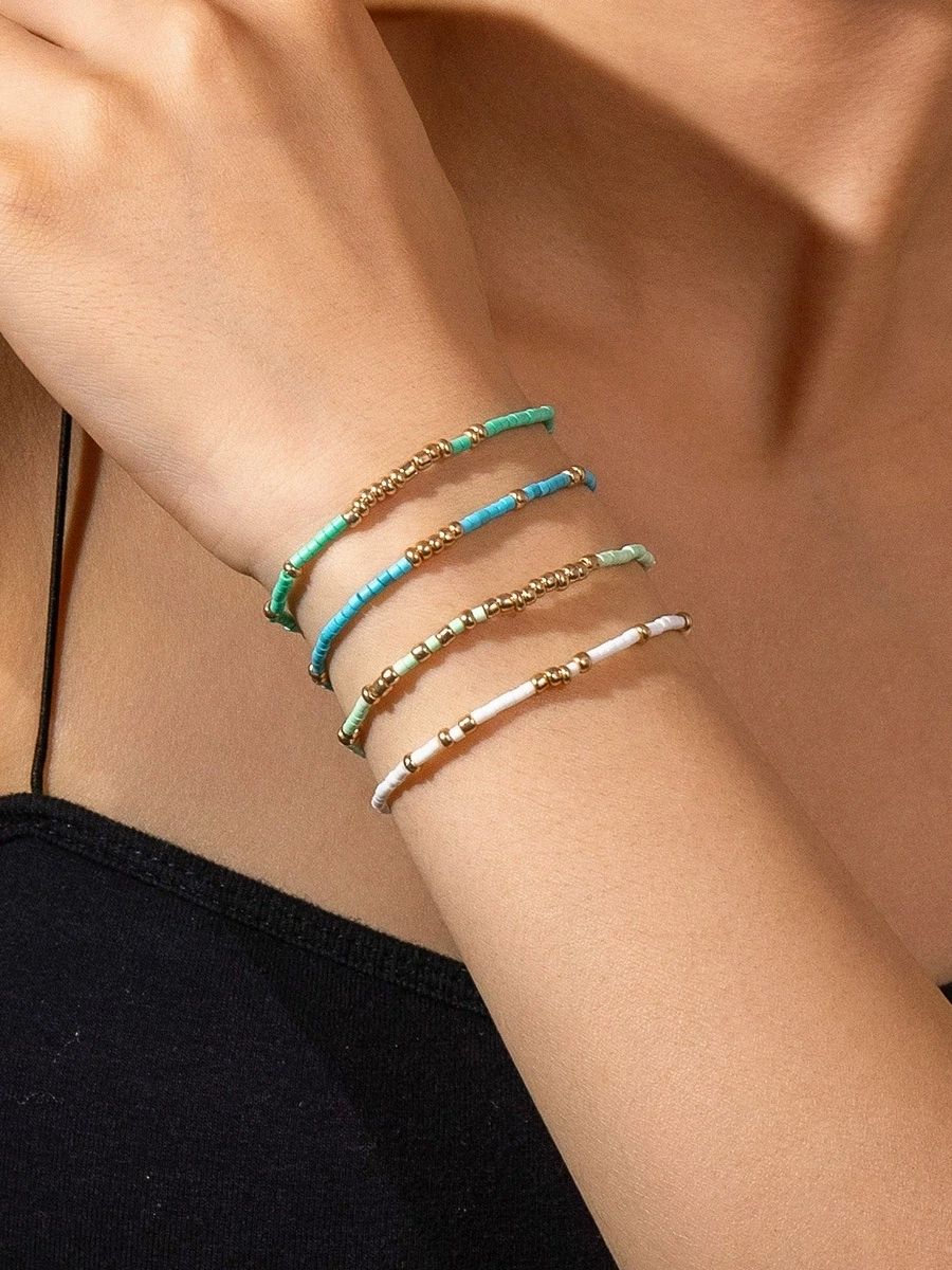 

4Pcs Bohemia Seedbeads Stretch Bracelet Set For Women Gold Color Elastic Chain Handmade Bangle Female Summer Vacation Jewelry