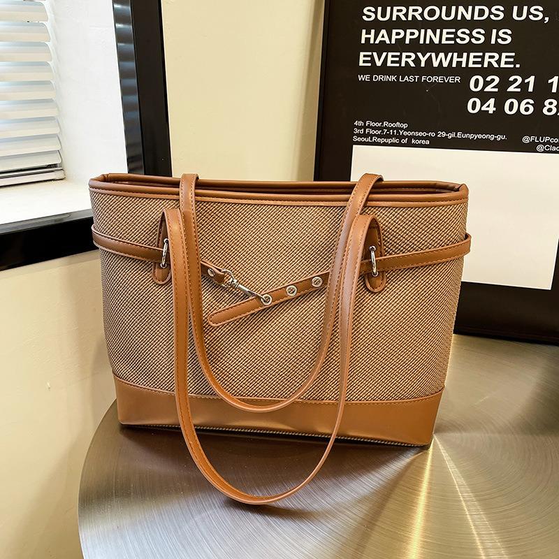Large-capacity simple tote bag women's new niche design versatile shoulder bag work commuter bag