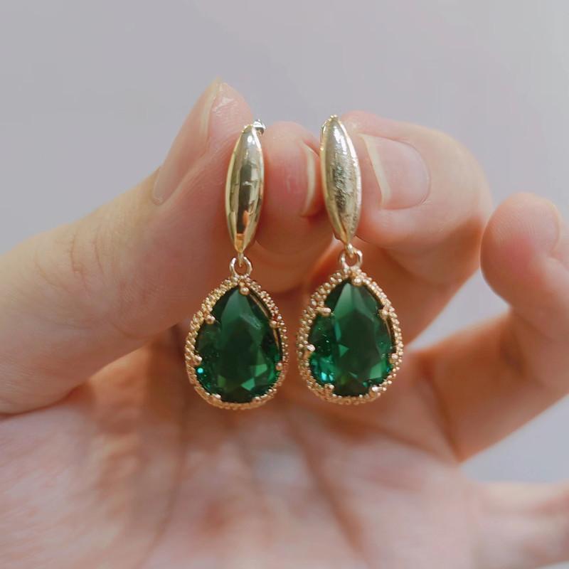 

Женские серьги-капли со сверкающими кристаллами и цирконием, новинка 2023 года, серьги золотого цвета, изысканные ювелирные аксессуары для вечеринок зелёный