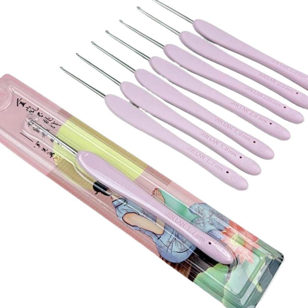 Elegant Pink-Purple Resin Soft Grip Crochet Hook for Handmade Knitting and Wool Circular Needle Projects