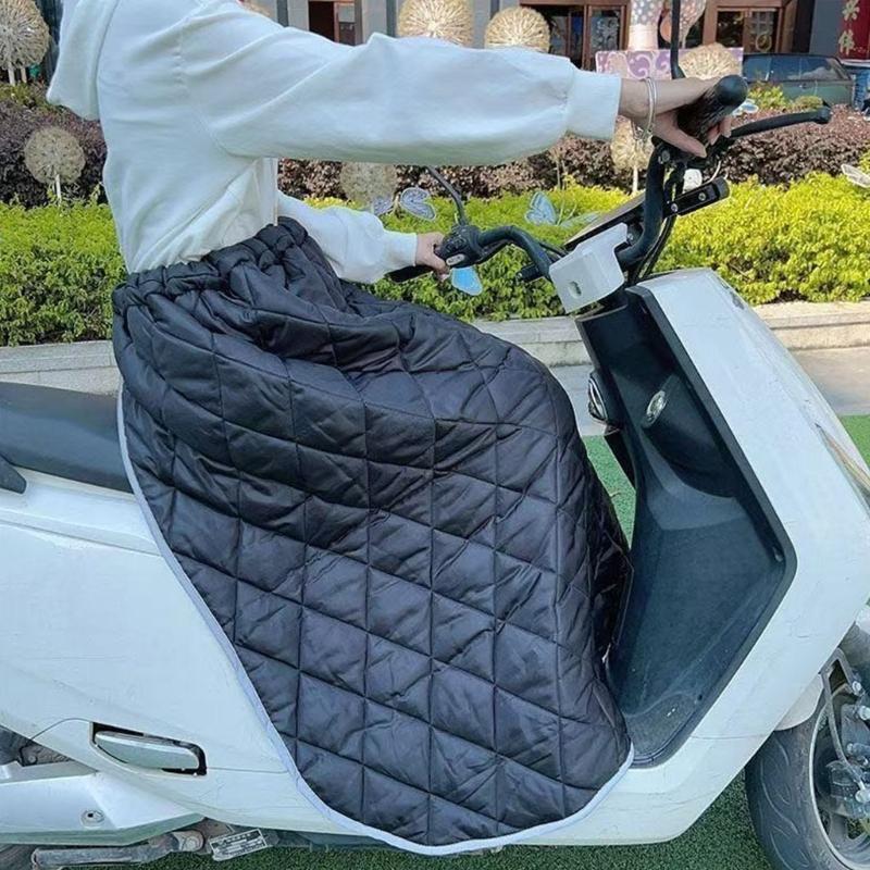 Heated Insulated Polyester Fabric Leg Cover for Motorcycle Waterproof Design Windproof Apron Commuters Gear Quick Install