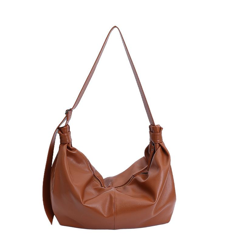 Korean version of fashion commuter bag women's 2025 new large-capacity simple casual shoulder bag high-end versatile messenger bag