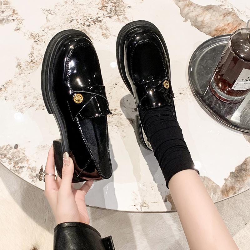 Mocasini cu platformă mică interioară pentru femei 2025 toamnă și iarnă, catifea, stil britanic, pantofi simpli, negri, pentru navetă, pantofi mici din piele